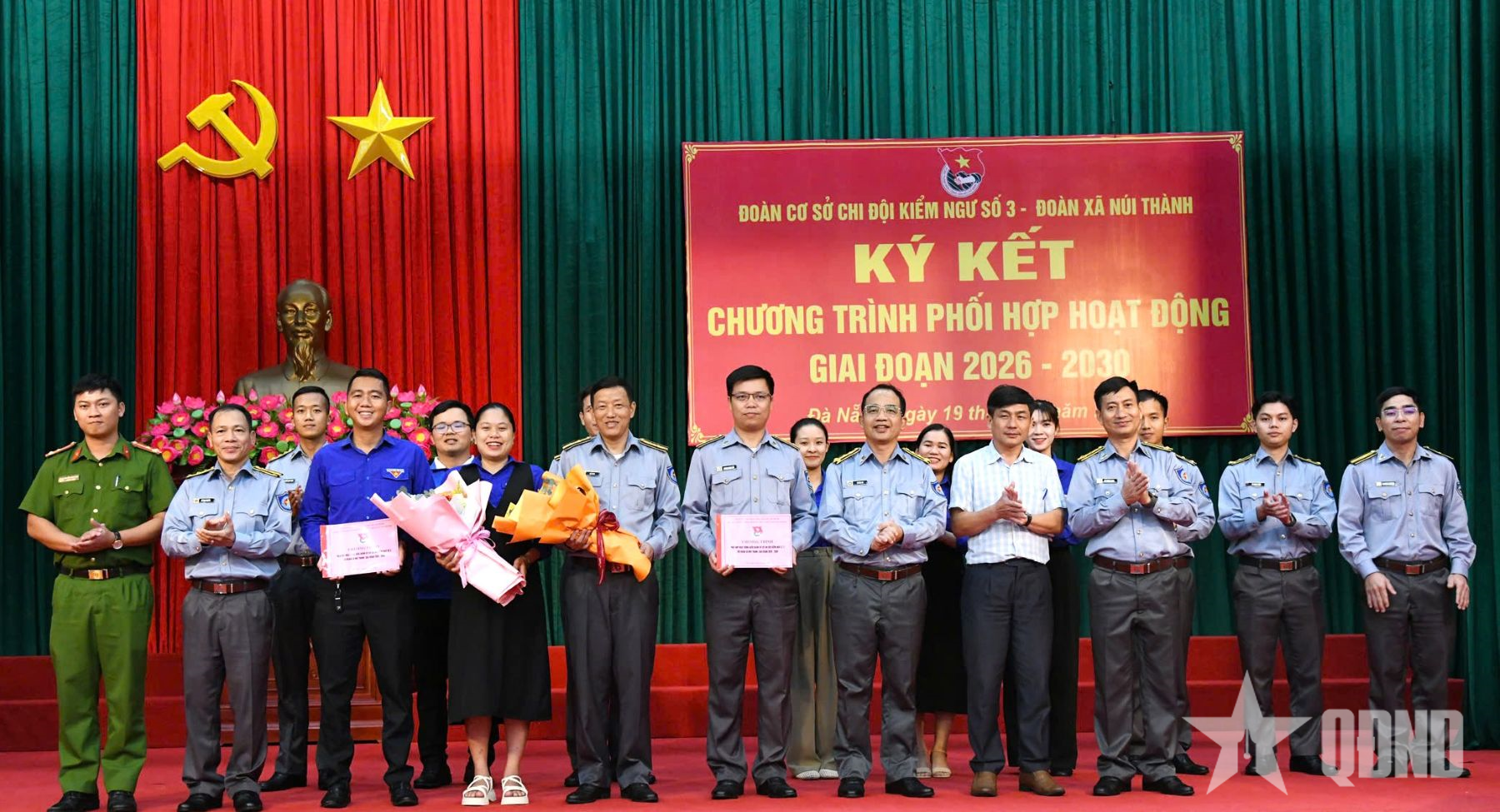 Đà Nẵng: Đoàn cơ sở Chi đội Kiểm ngư số 3 phối hợp hoạt động với Đoàn xã Núi Thành